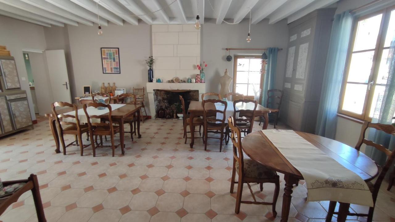 Bed and Breakfast Le Relais Des Fontaines Nouans-les-Fontaines Exterior foto